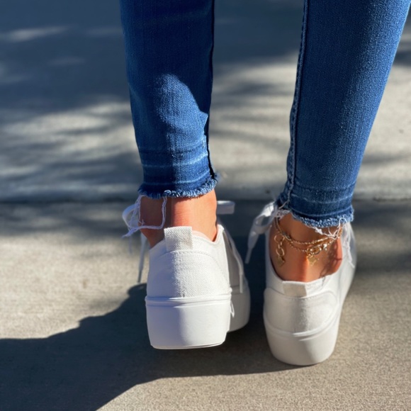 White Canvas sneakers - Picture 8 of 12